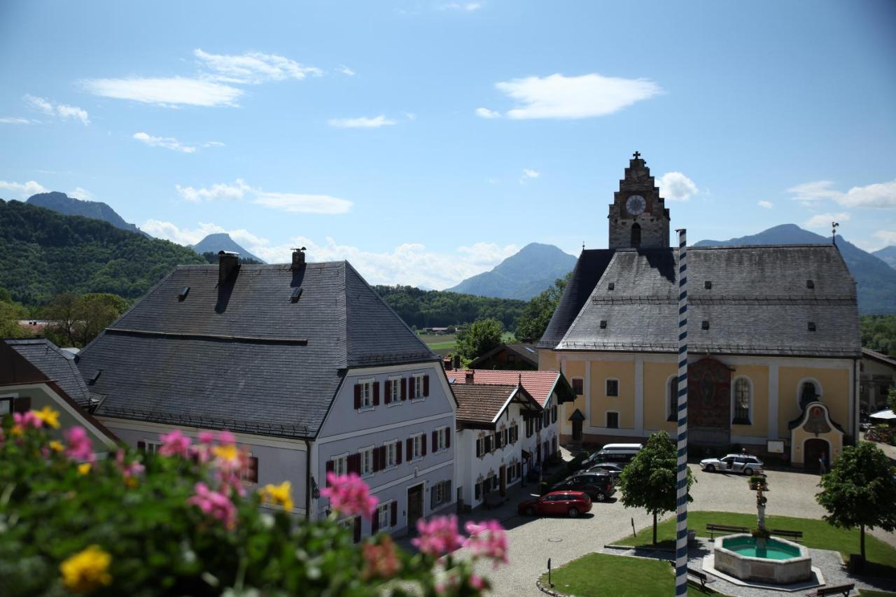 Hotel Hofwirt Neubeuern Buitenkant foto